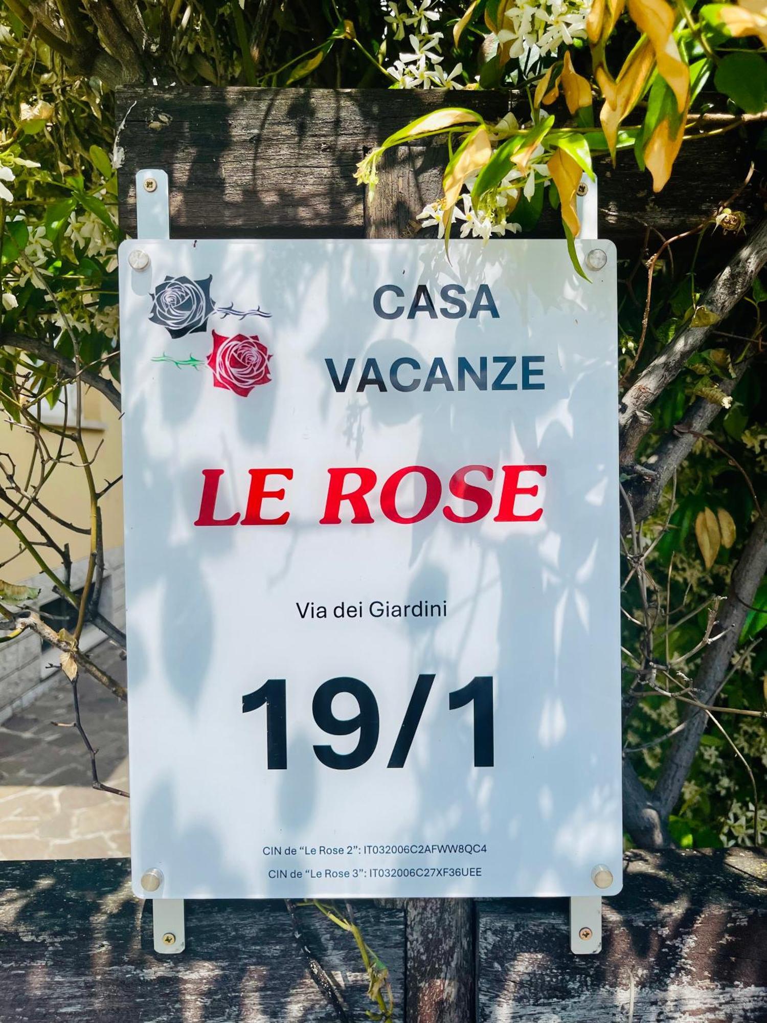Le Rose Appartement Triëst Buitenkant foto